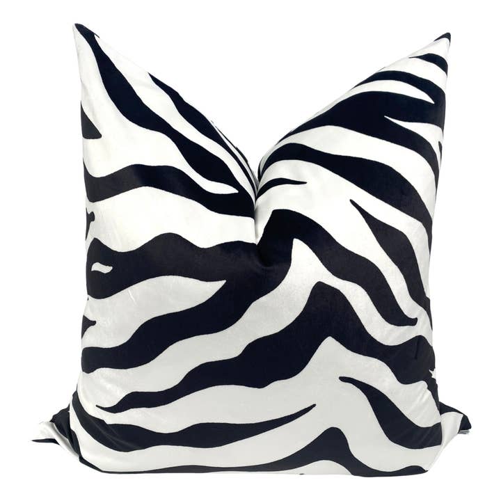 Zebrasammetkudde för wholesale av Visually Rich Home