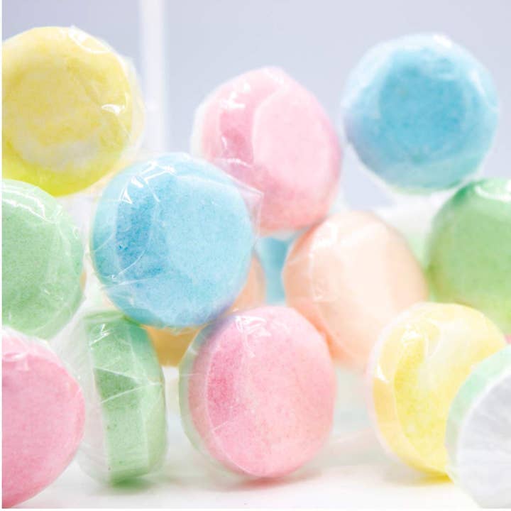 Think Distributors - Wholesale Lollipop - 200 Lollipops - Bulk Retro Candy