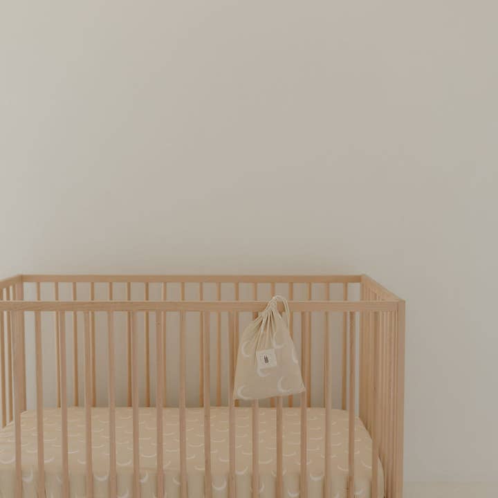 Forever French Baby - Wholesale Cot/Crib Sheets - Bamboo Crib Sheet | Luna