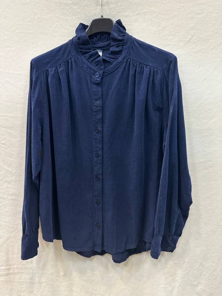 Mimi & Gogo - Wholesale Button Down Shirt - Women's - Velvet Shirt with Victorian Collar @69017_ChVColVictorien3