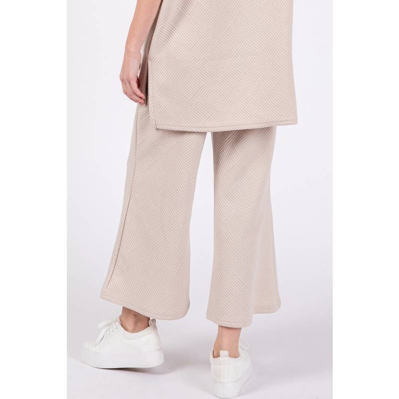 Veveret – wholesale Athletic sweatpants/jogging bottoms – Women's – Patterned French Terry Wide Pants1