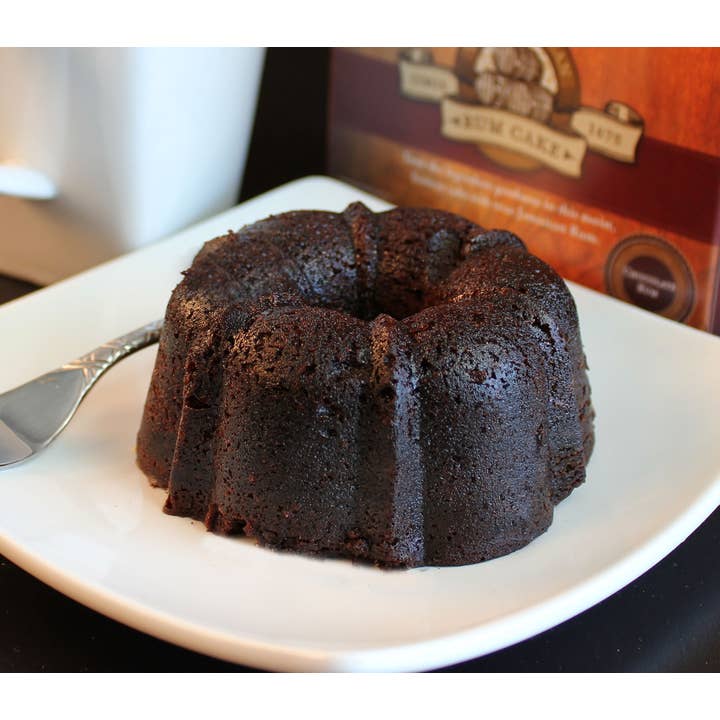 Wicked Jacks Jamaica Rum Cake/ Aroma Ridge Coffee Roasters – Großhandel Kuchen – Wicked Jacks Jamaica Rumkuchen - Schokoladen-Rumkuchen - 4 Unzen