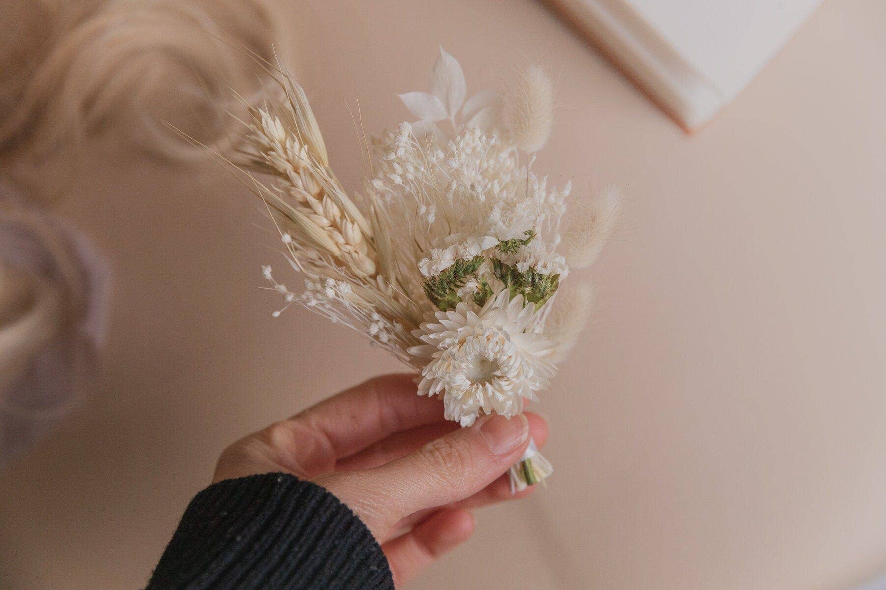 Hidden Botanics – wholesale Wristlet – White Statice & Straw Flowers Wrist Corsage  / Ruscus Wrist Corsage / Flower Bracelet2
