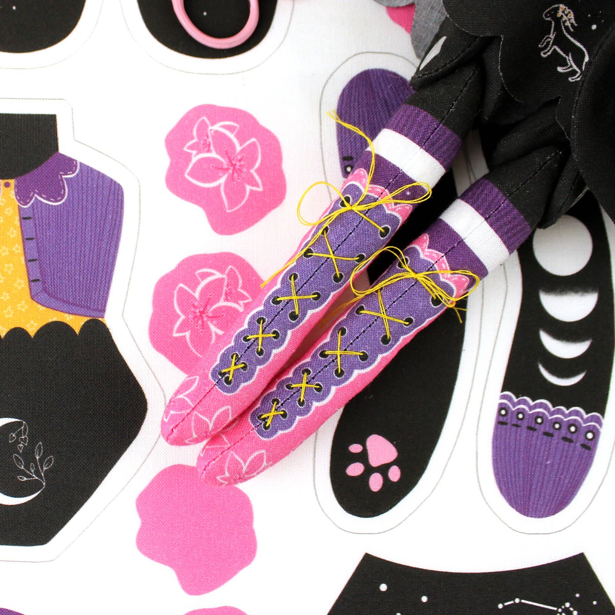 Miss Ella – Engroshandel DIY-hobbysæt – DIY-sy-sæt - Astrid spåkonedukke10