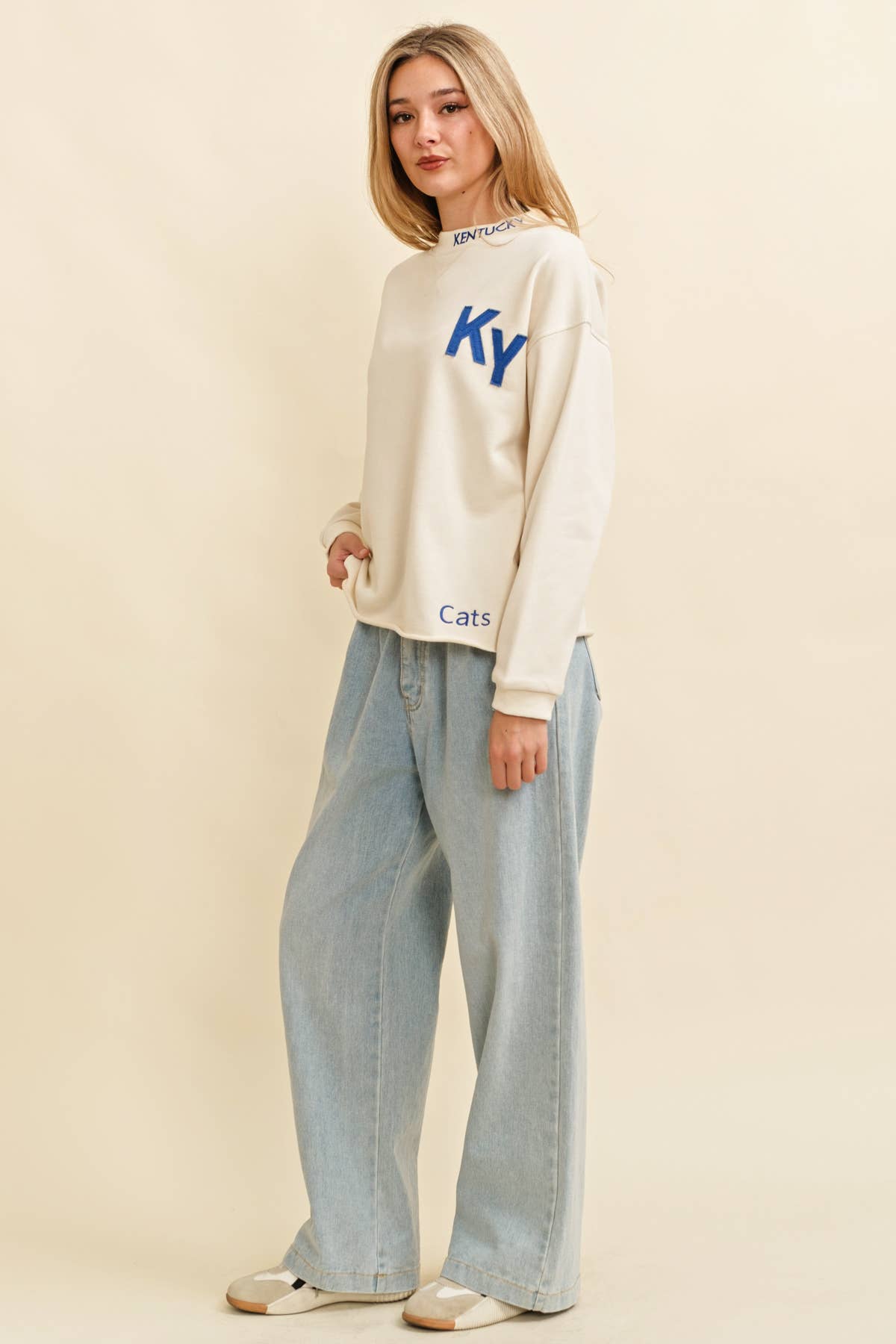 Cream CT15228J-1 - "KENTUCKY" PULLOVER SWEATER for wholesale on Faire7