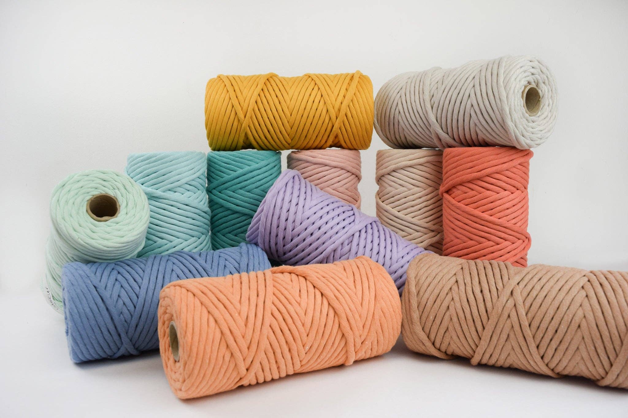 Ganxxet, Inc. - Venta al por mayor Hilos - CORDÓN JUMBO DE ALGODÓN BLANDO SIN RESIDUOS, 8 MM, 1 HEBRA ÚNICA, COLOR OCRE2