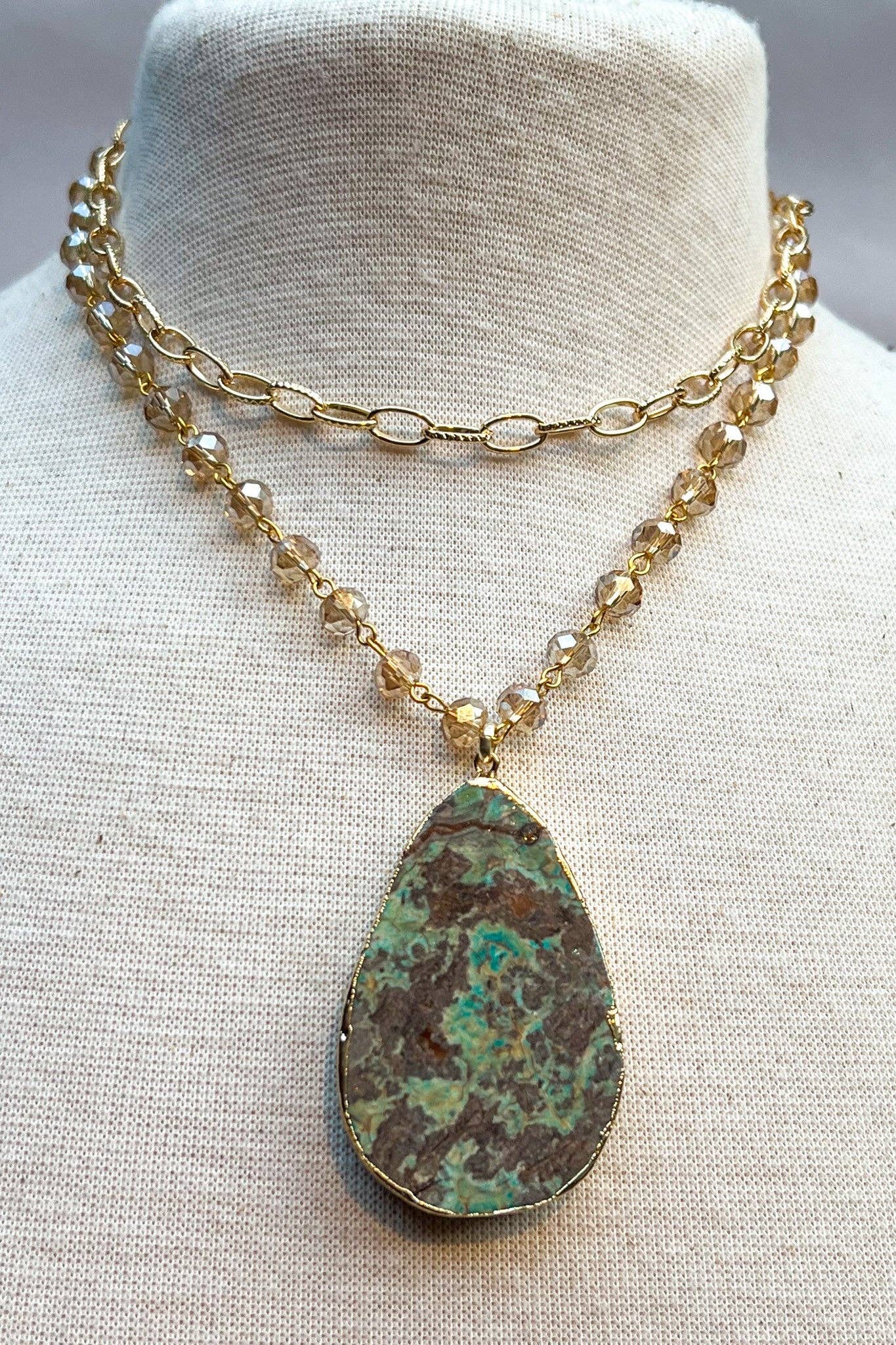 Dylan Designs - Wholesale Pendant/Charm Necklace - Sabrina Gold Short Necklace2