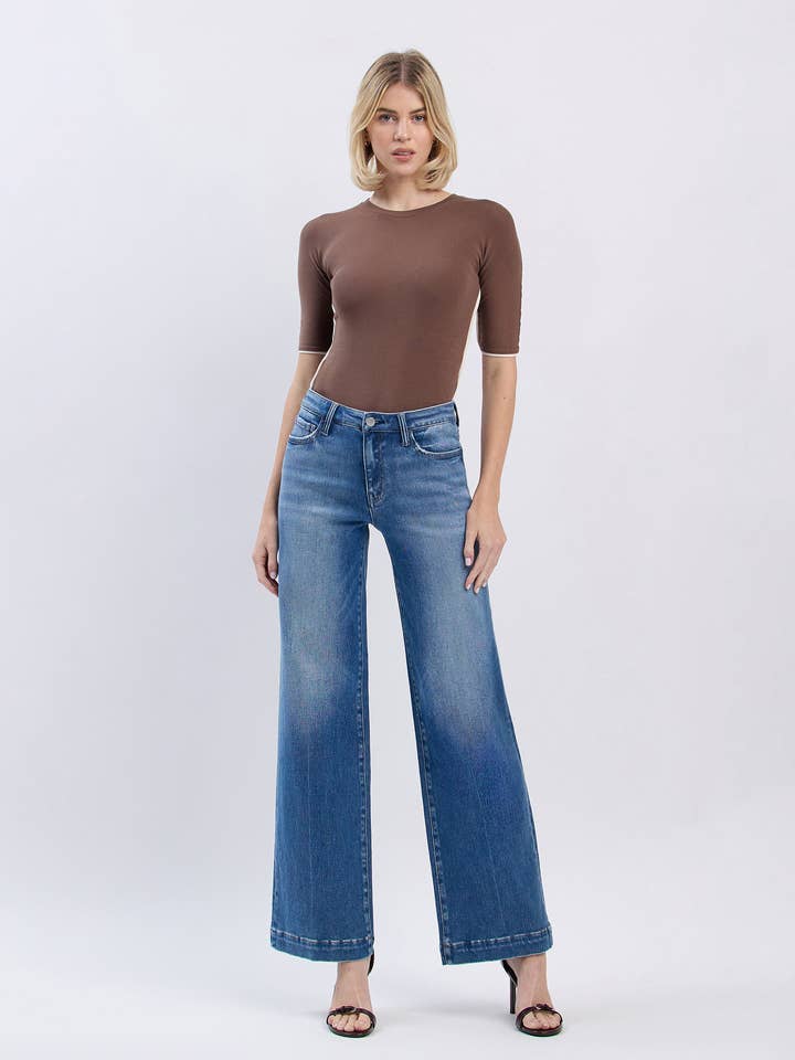 JEAN TAILLE HAUTE AVEC OURLET DE PANTALON LARGE F5990 pour la vente par FLYING MONKEY
