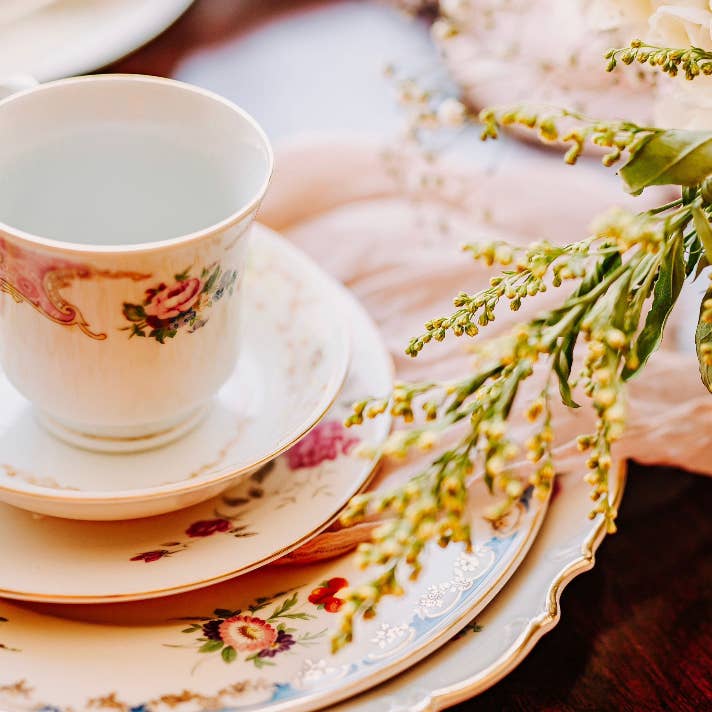 The Delicate Dish - Wholesale Coffee/Tea Cup - Vintage Assorted Teacups & Saucers - Mismatched China
