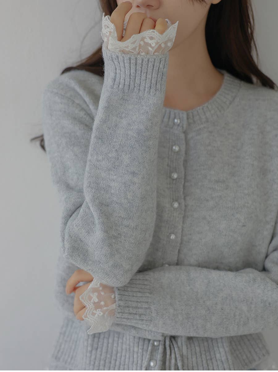 KY CREATION PARIS - Wholesale Cardigan - Women's - Knit cardigan with lace and pearl buttons5