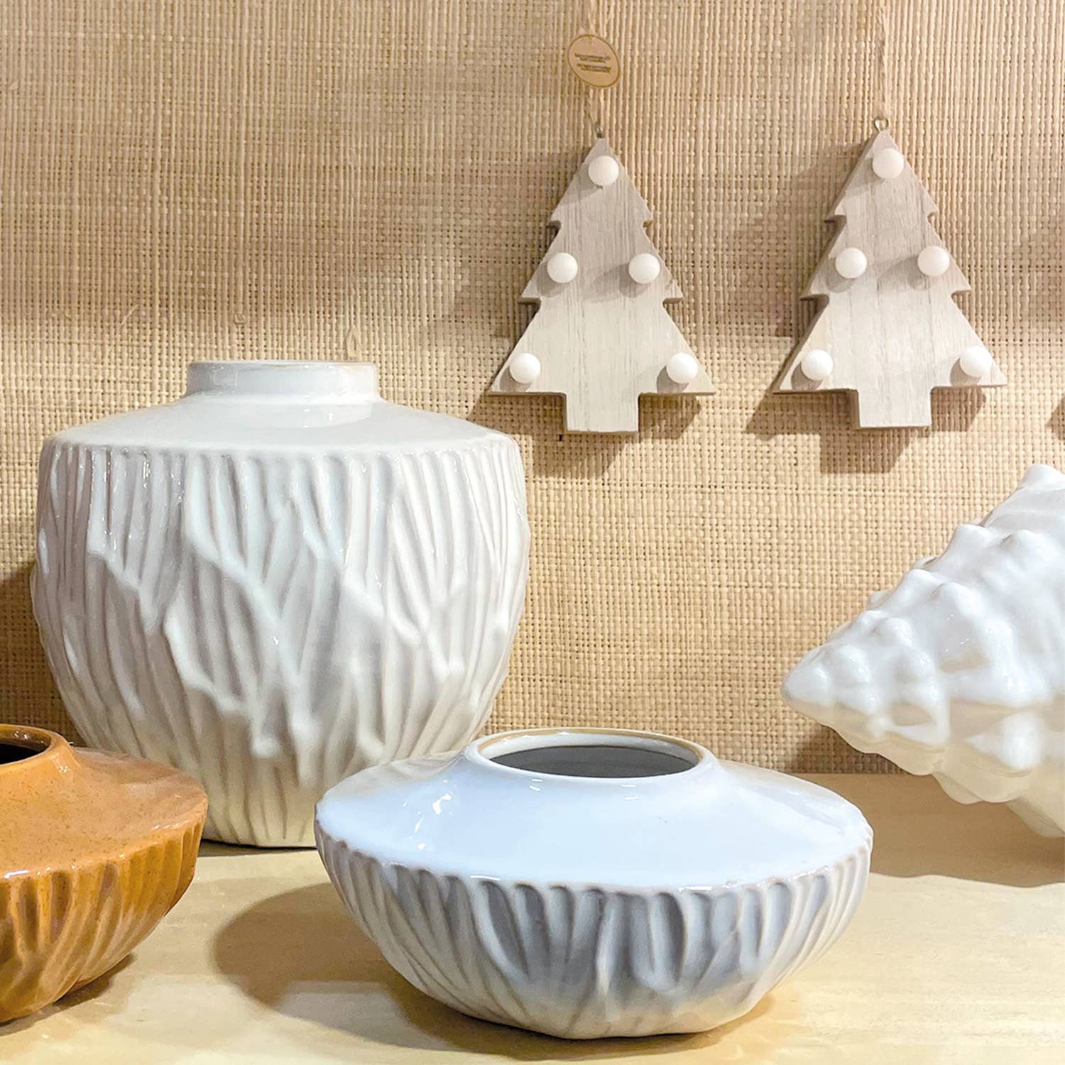 Opjet Paris - Wholesale Christmas Decoration - LED light-up wooden decoration H12cm (battery-operated)4