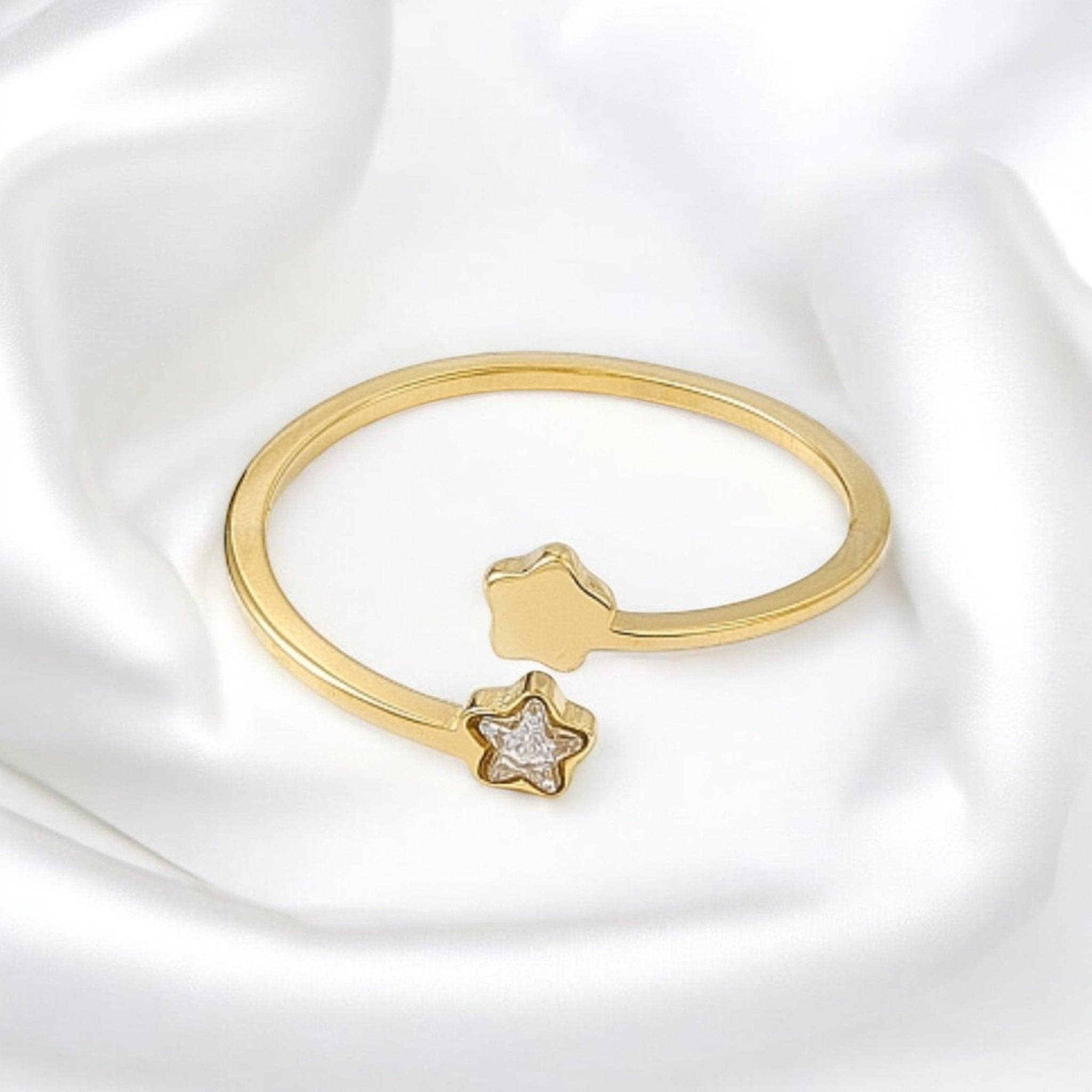 DUESTELLE ITALIA - Wholesale Band/Stacked Ring - Stellar Touch - Adjustable Ring with Star and Zircon3