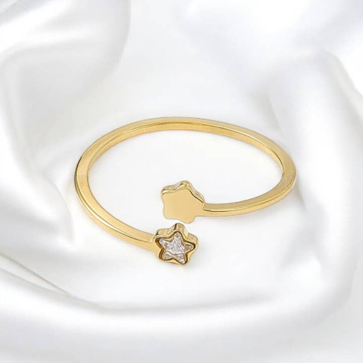 DUESTELLE ITALIA - Wholesale Band/Stacked Ring - Stellar Touch - Adjustable Ring with Star and Zircon3