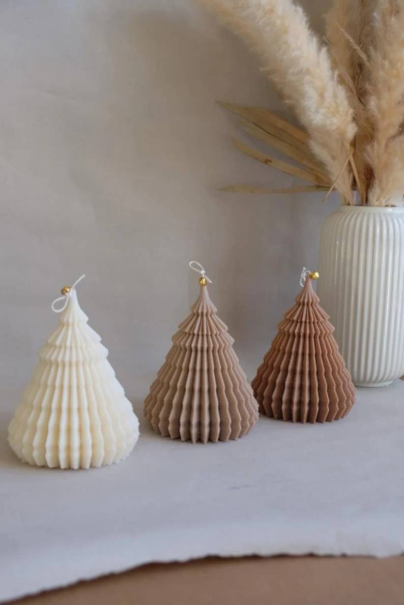 Maison Bohiti – wholesale Novelty candle – Soy Wax Christmas Tree Small Candle (11x7cm)5