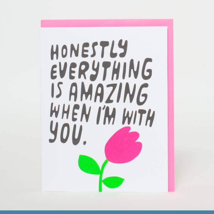 Carte de vœux typographique Everything is Amazing par Ashkahn pour la vente par Egg Press Manufacturing