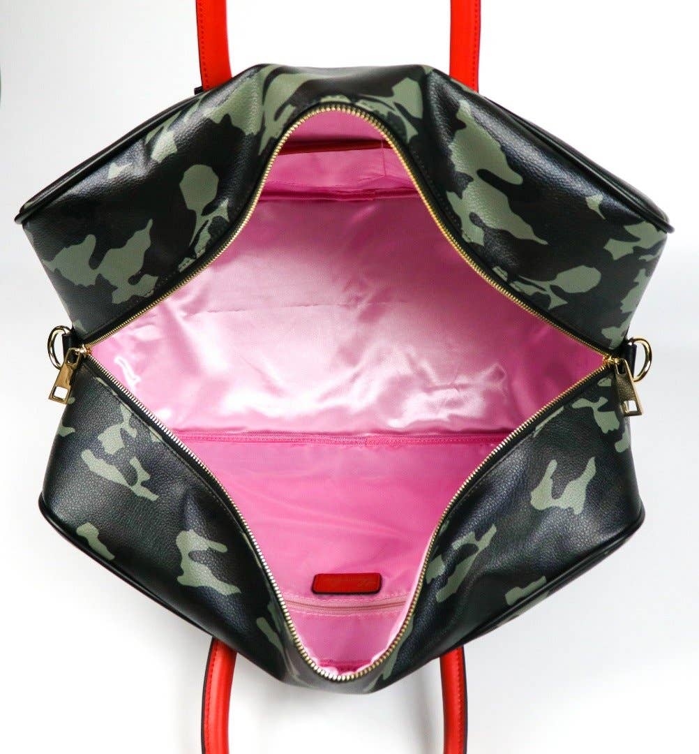 The Sis Kiss - Wholesale Weekender Bag - Women's - Pop of Color Camo Weekender Bag2