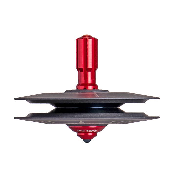 Hauteur 611 pour la vente par UFO Tops