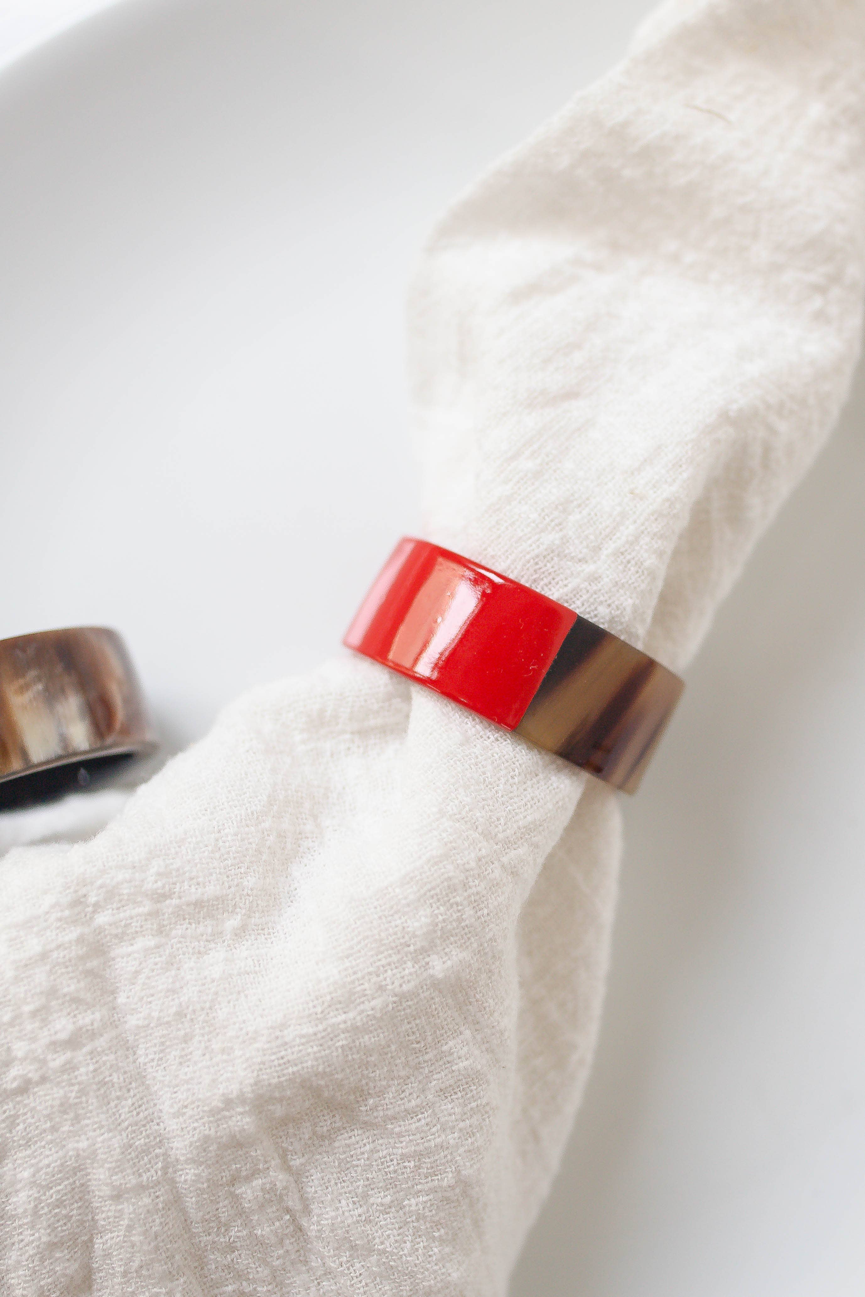 Tonkin Handicraft - Wholesale Napkin Ring - Lacquer  Buffalo Horn Napkin Ring S6