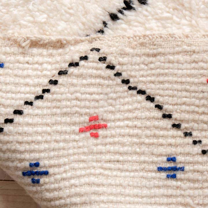 Moroccan Woven Treasures – wholesale Matta – Marockansk vit Shag-matta, Handvävd färgglad matta, Area Rug9