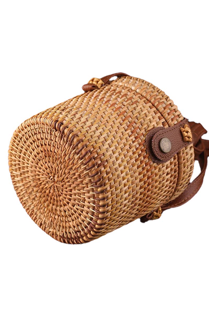 Cap Zone - Wholesale Crossbody Bag - Women's - Genuine Rattan Straw Basket Shell Crossbody Bag5