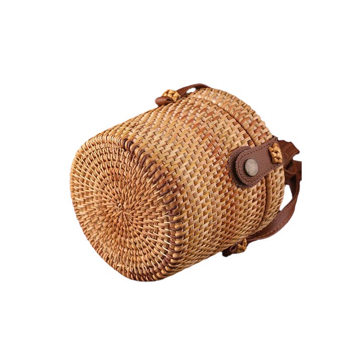 Cap Zone - Wholesale Crossbody Bag - Women's - Genuine Rattan Straw Basket Shell Crossbody Bag5