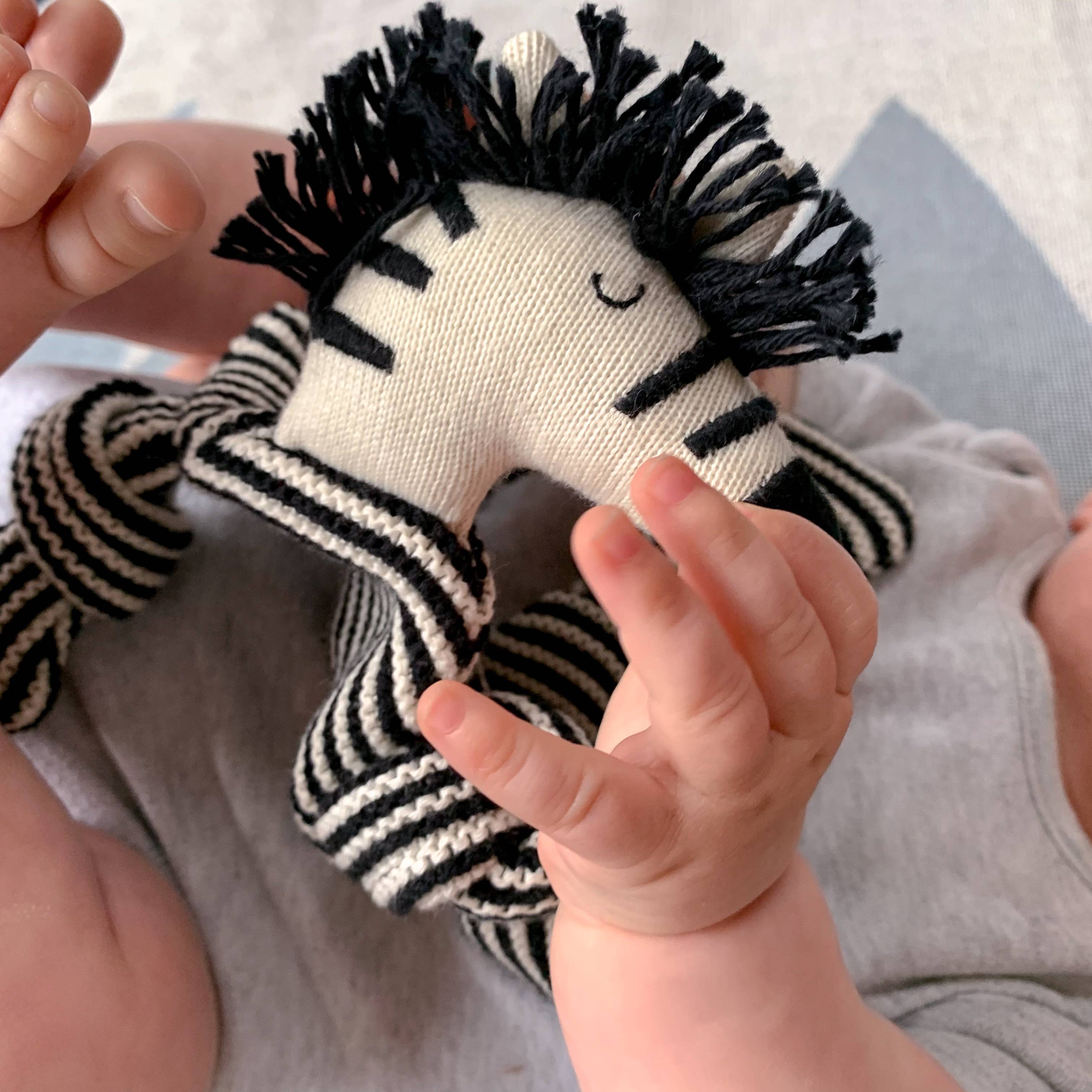 Sophie Home Ltd – wholesale Security/cuddle blanket – Baby – Cotton Knit Baby Comforter Cuddle Cloth - Zebra1