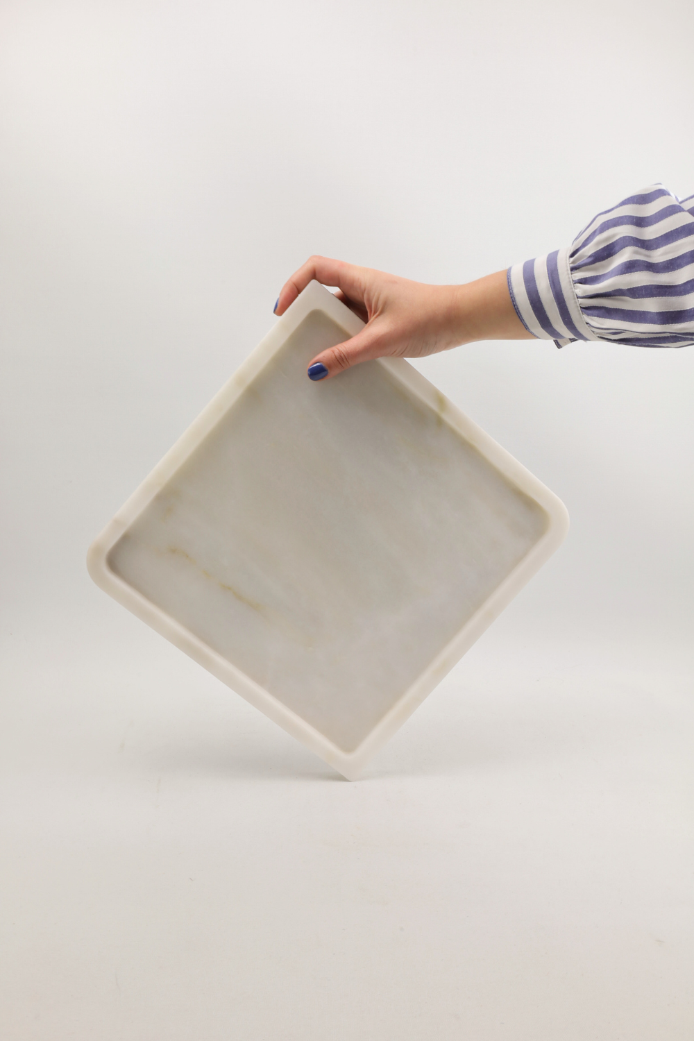 PIETRA DI CASA - Wholesale Decorative Tray - PAPA ALANA Square - Natural Stone Tray in Volakas Marble2