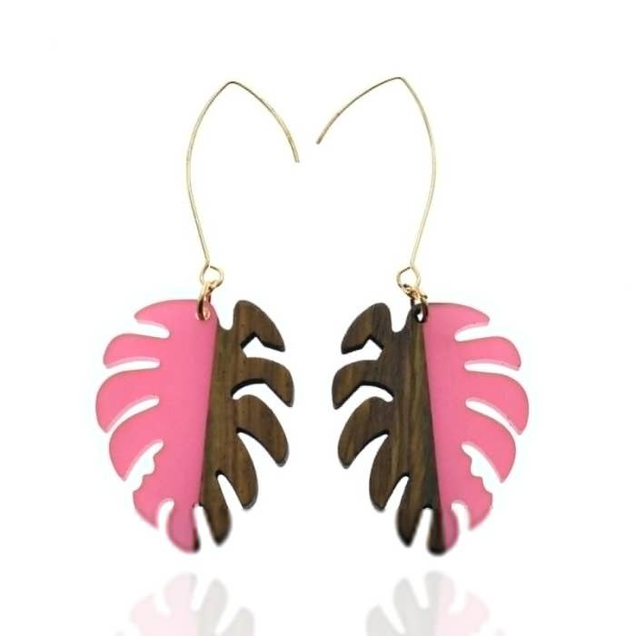 DK Hawaii - Wholesale Dangle Earrings - Monstera Leaf Earrings1