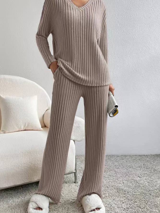 UNISHE - Wholesale Lounge Set - Women's - Plain V Neck Rib Long Sleeves Top With Pants 2pcs Set ZK5604