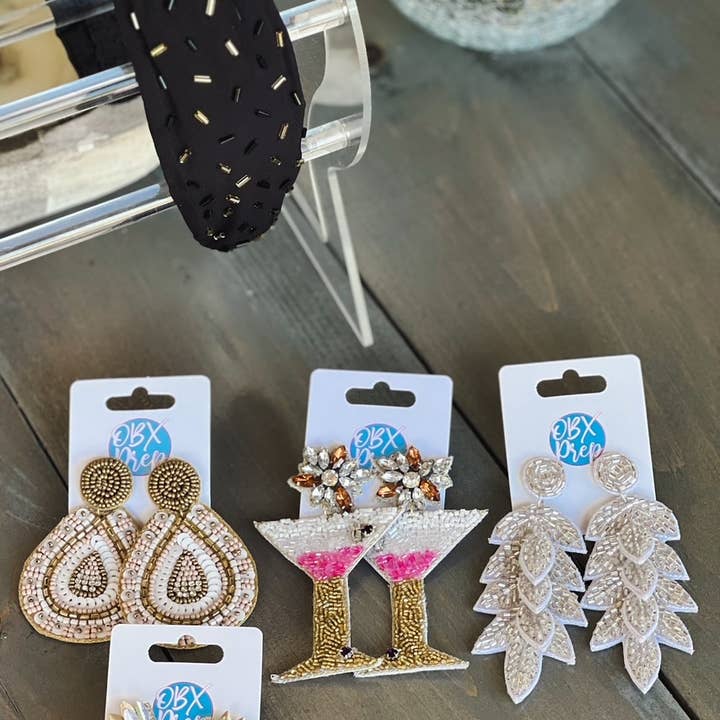 OBX Prep - Venta al por mayor Pendientes colgantes - Pendientes de tuerca con forma de alas metálicas