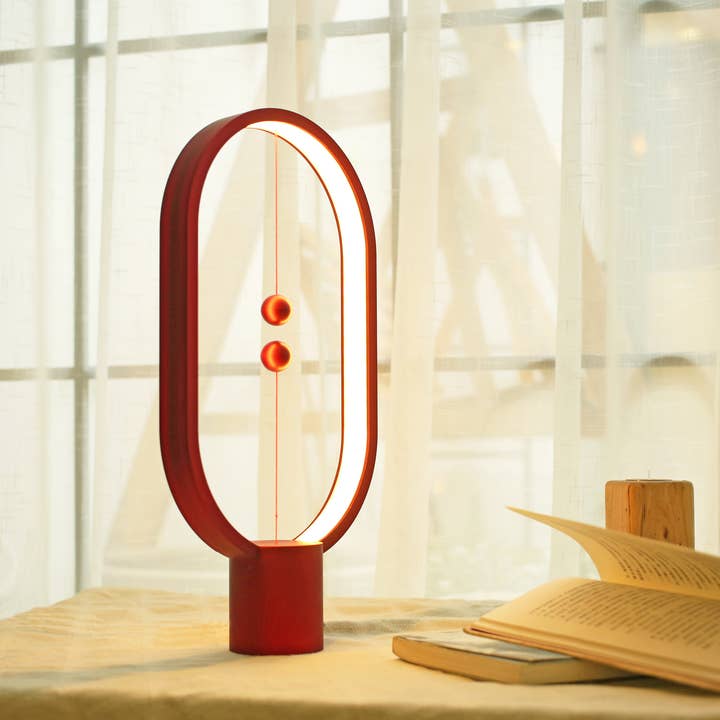 Allocacoc DesignNest – Großhandel Akzent-/Schreibtischleuchte – Heng Balance Lampe Ellipse, Kunststoff, USB-C, regulär und klein5