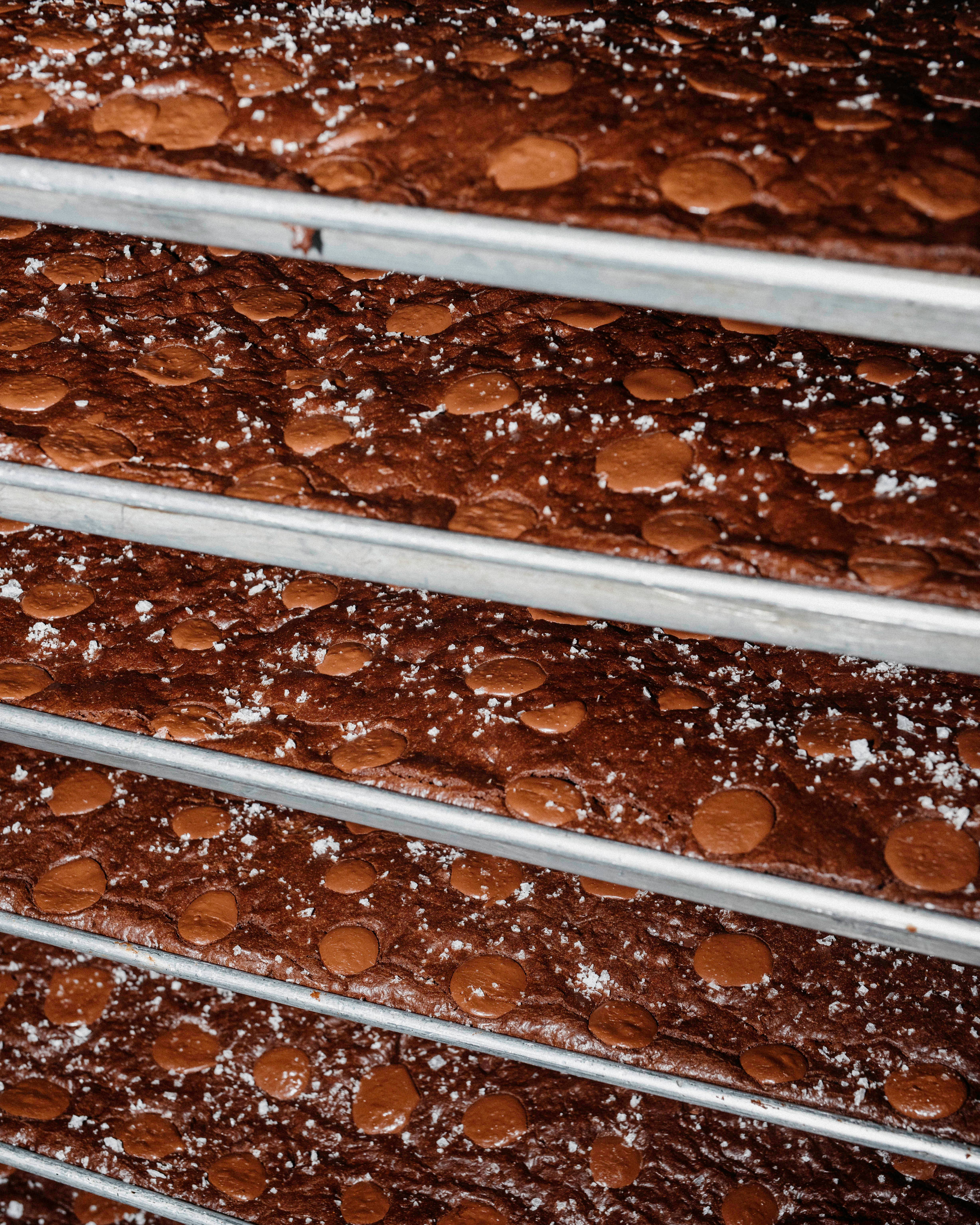 Raaka Chocolate – wholesale Chocolate – 60% Cacao - Semisweet Couverture - PASTILLES (10lb bag)3