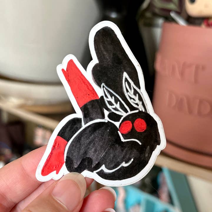 Adesivo in Vinile Sexy Mothman Pinup – Criptide Queer più Venduto per la vendita all'ingrosso da parte di Rainbow Coven Designs