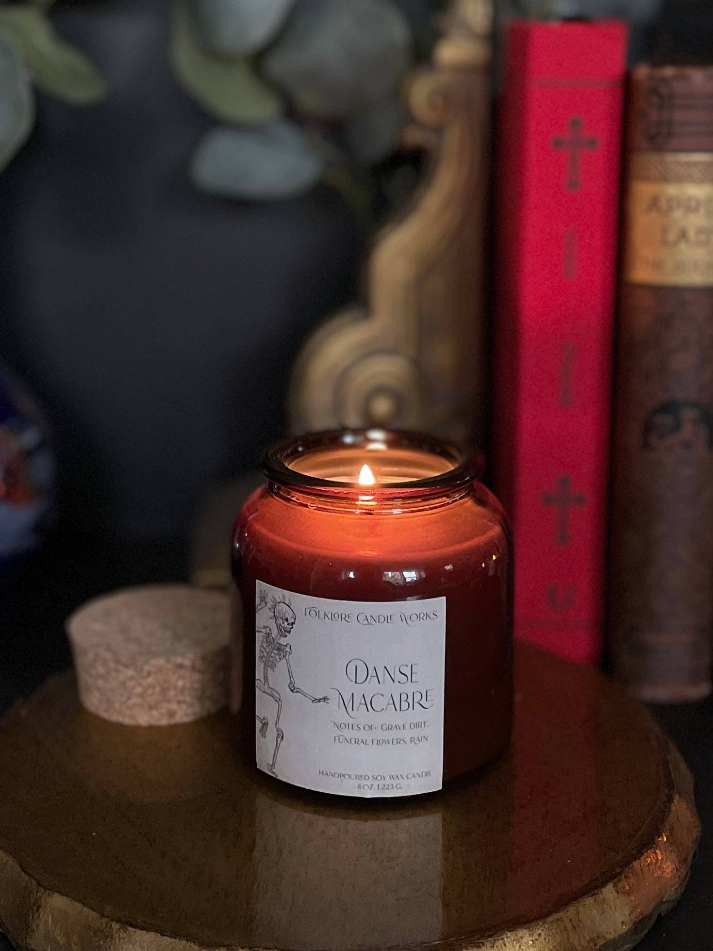 Folklore Candle Works - Wholesale Jar/filled candle - Danse Macabre || 8 oz. Gothic Candle | Rain Scent