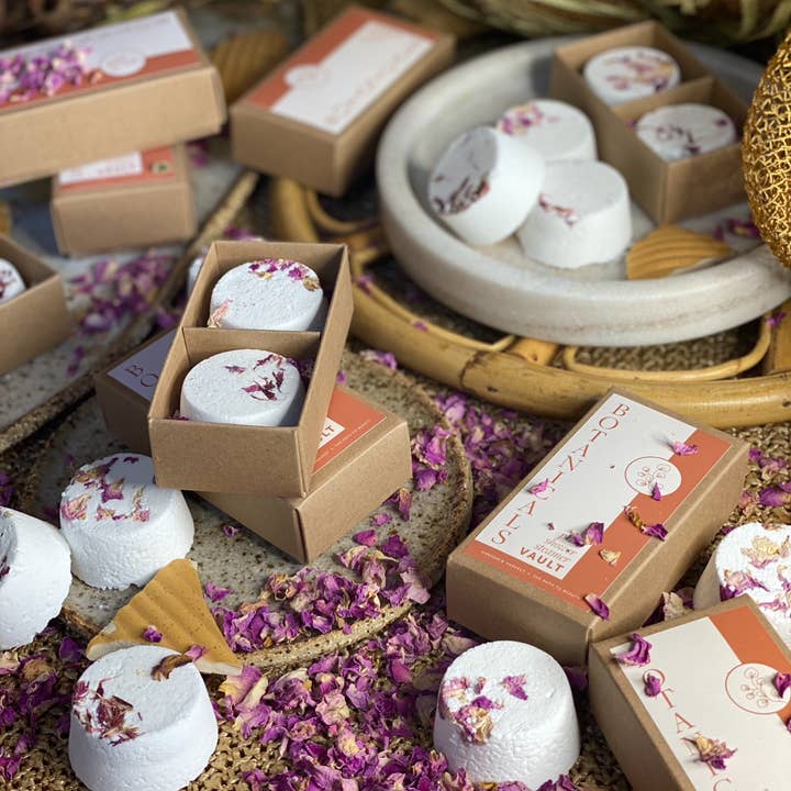 The Path to Beauty – wholesale Shower steamer/bomb – Botanicals Petite Shower Steamer Vault0