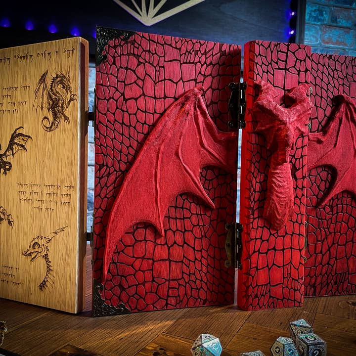 Fandomonium - Wholesale Board Game - Book Of The Fire Dragon Dungeon Master Screen2