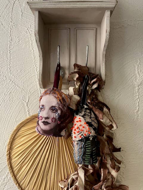 Les Is More 894 - Wholesale Ornament - Embroidered Quirky Vintage Picture Ornament5