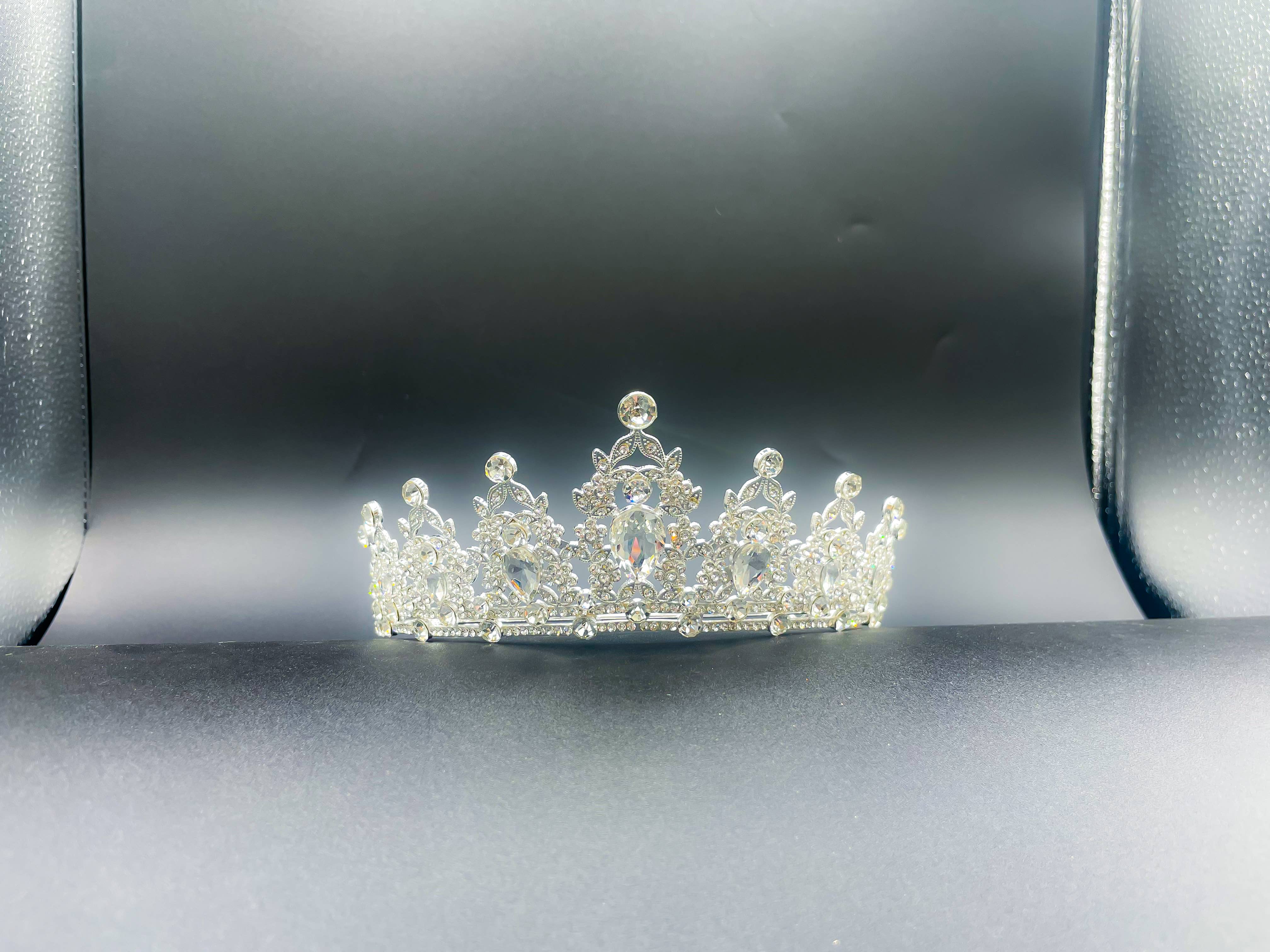 Elegant World Corporation - Vente Diadème – femme - Diadèmes en cristal et strass, couronnes, Quinceañera Bridal Wedding 34