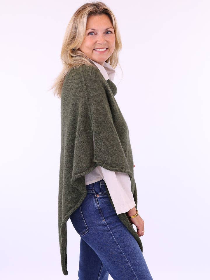 Cadenza Italy Ltd - Wholesale Poncho - Women's - Alpaca Blend Poncho9