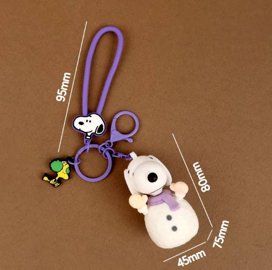 K-Wonderland - Wholesale Sleutelhanger - Uniseks - Pinda's Snoopy Kerstfiguur Sleutelhanger (Willekeurige Stijl)7