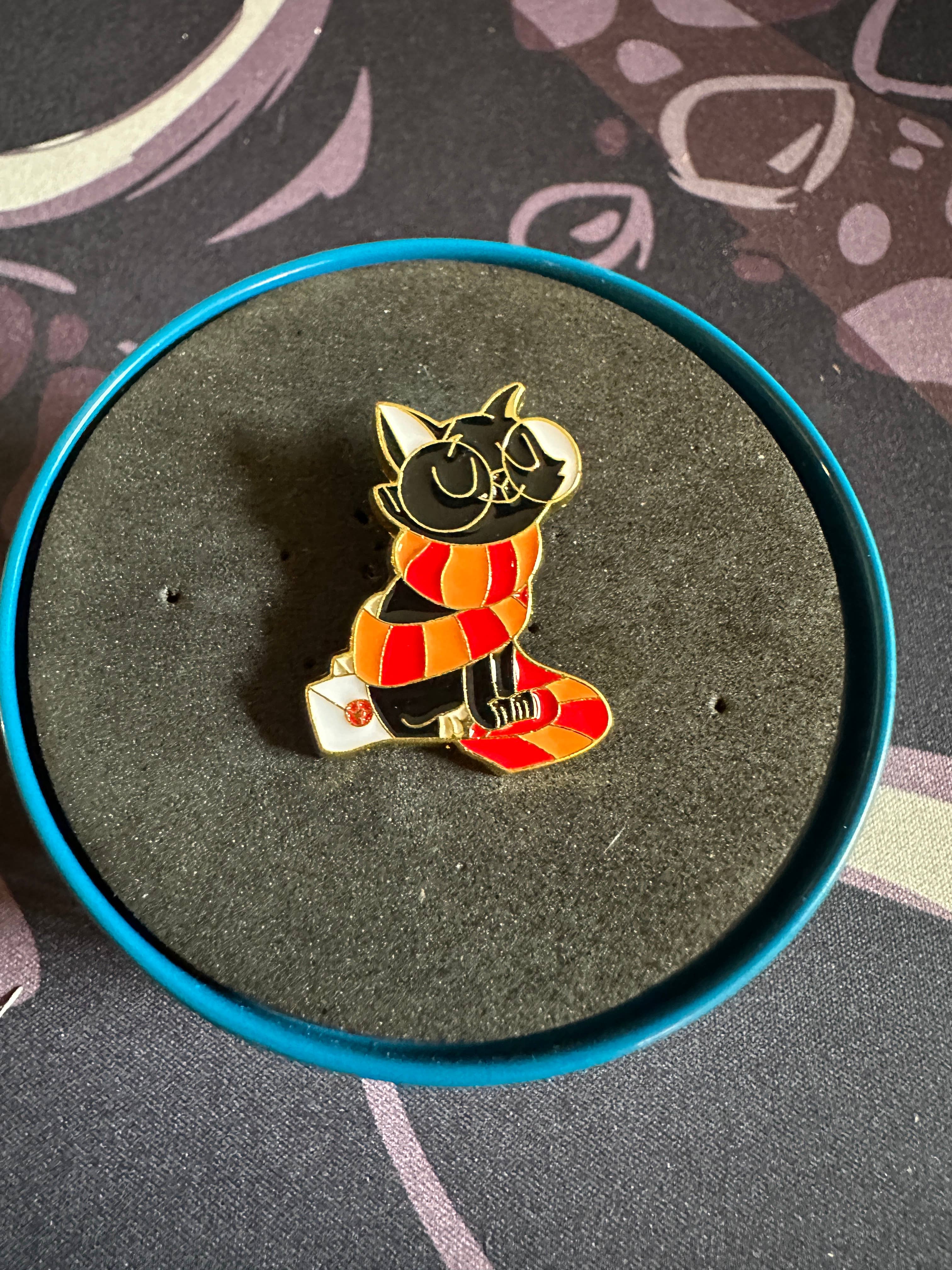 Scribble & Scroll - Wholesale Lapel Pin/Button - Harry Potter Cat in Scarf - Wizard Cat - Hogwarts Letter Pin