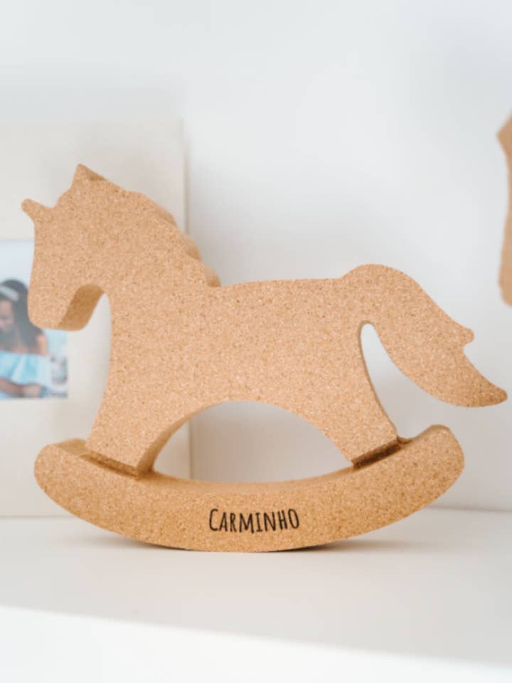 Kork enhjørning | Dekorativt stykke | CRU Ecolivi for engroshandel hos CRU Ecoliving