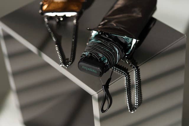 Ezpeleta - Wholesale Umbrella - Women's - EZPELETA Limited Edition for Christmas Folding Umbrella.2