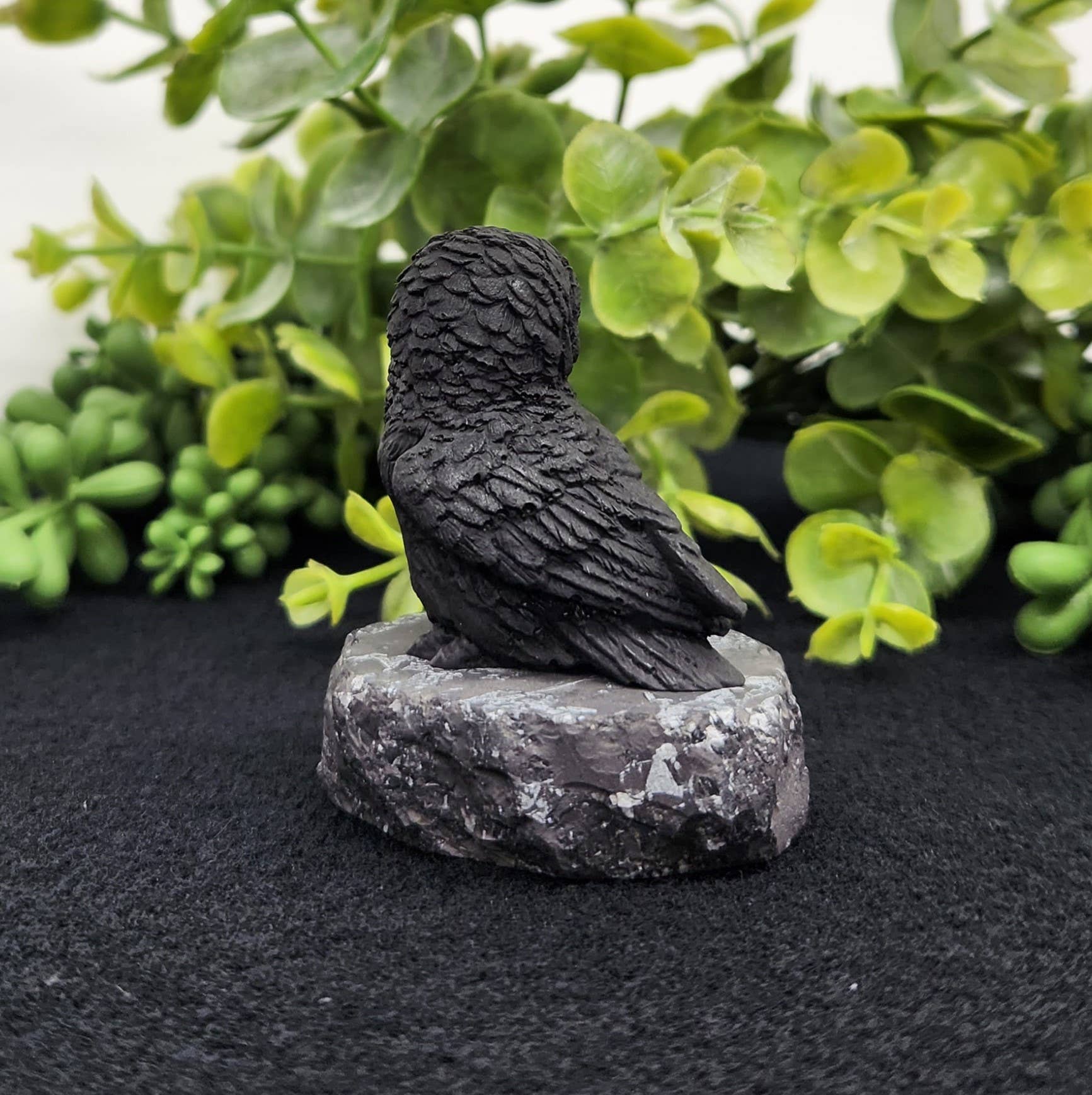 Meraki Gemstones – Estatueta decorativa por atacado – Estatueta de coruja de shungite de lado (5,7x4,4x5,7 cm)2