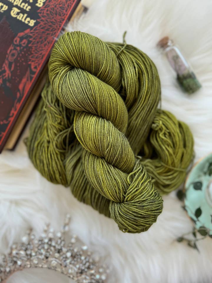 Moss for wholesale by Creation Miss Couture