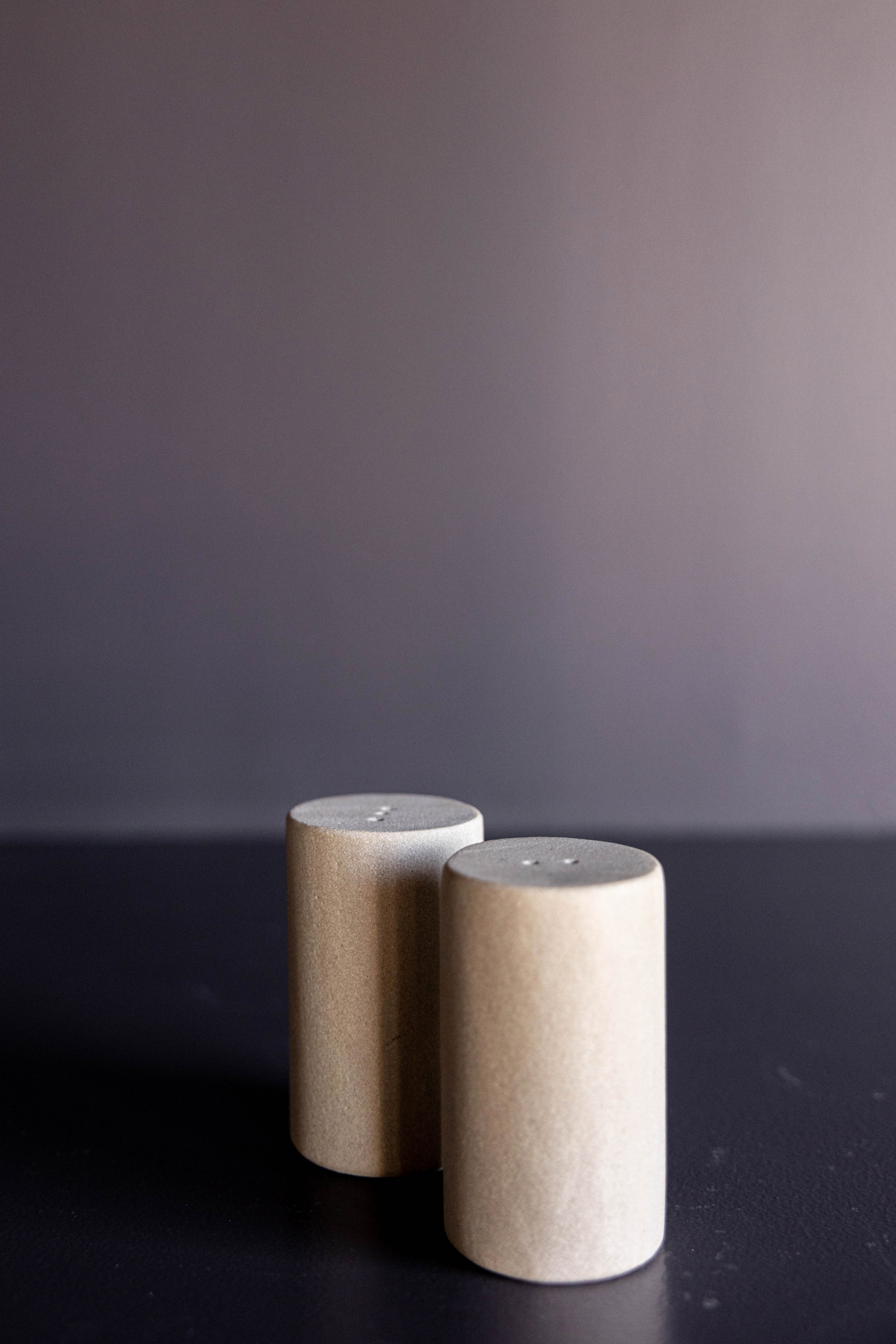 Luxe B Co – wholesale Salt- och pepparkarsset – Sandstenssalt- och pepparskakare4