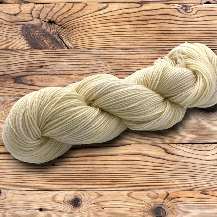Undyed Yarn: SW Bluefaced/Corriedale DK Knitting Yarn for wholesale by Rooster Yarns