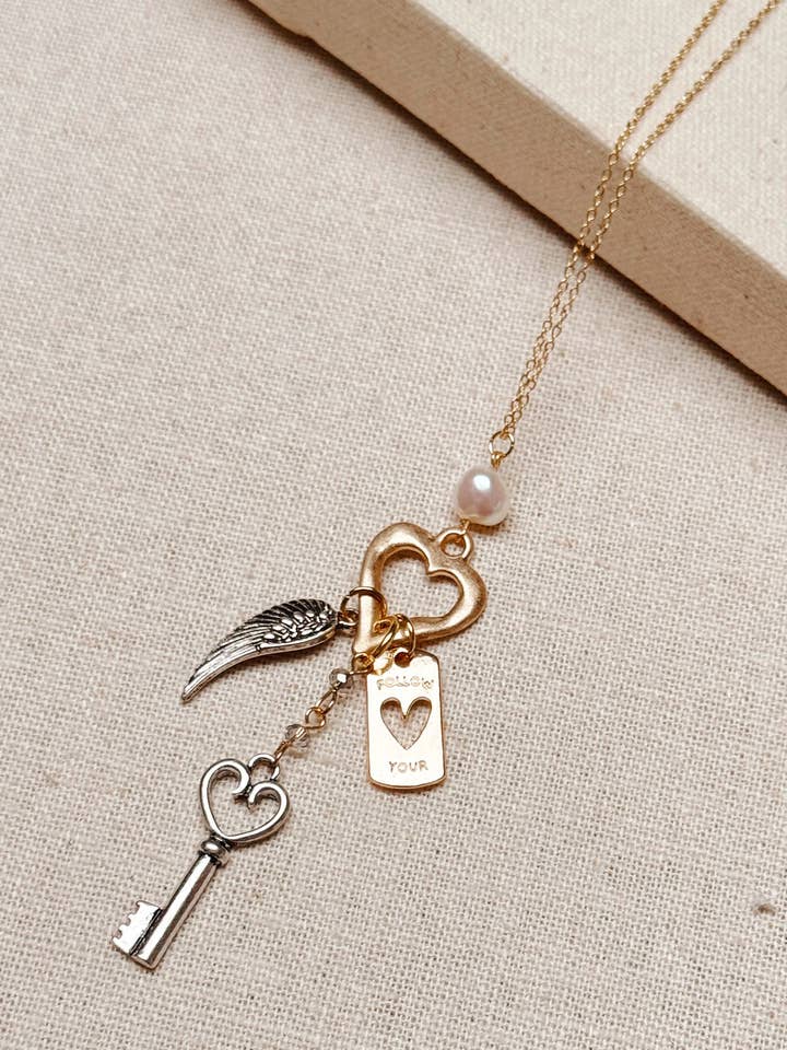 Freshwater Pearl “Follow Your Heart” Charm Necklace – Gold for wholesale by Gracie Rose Designs