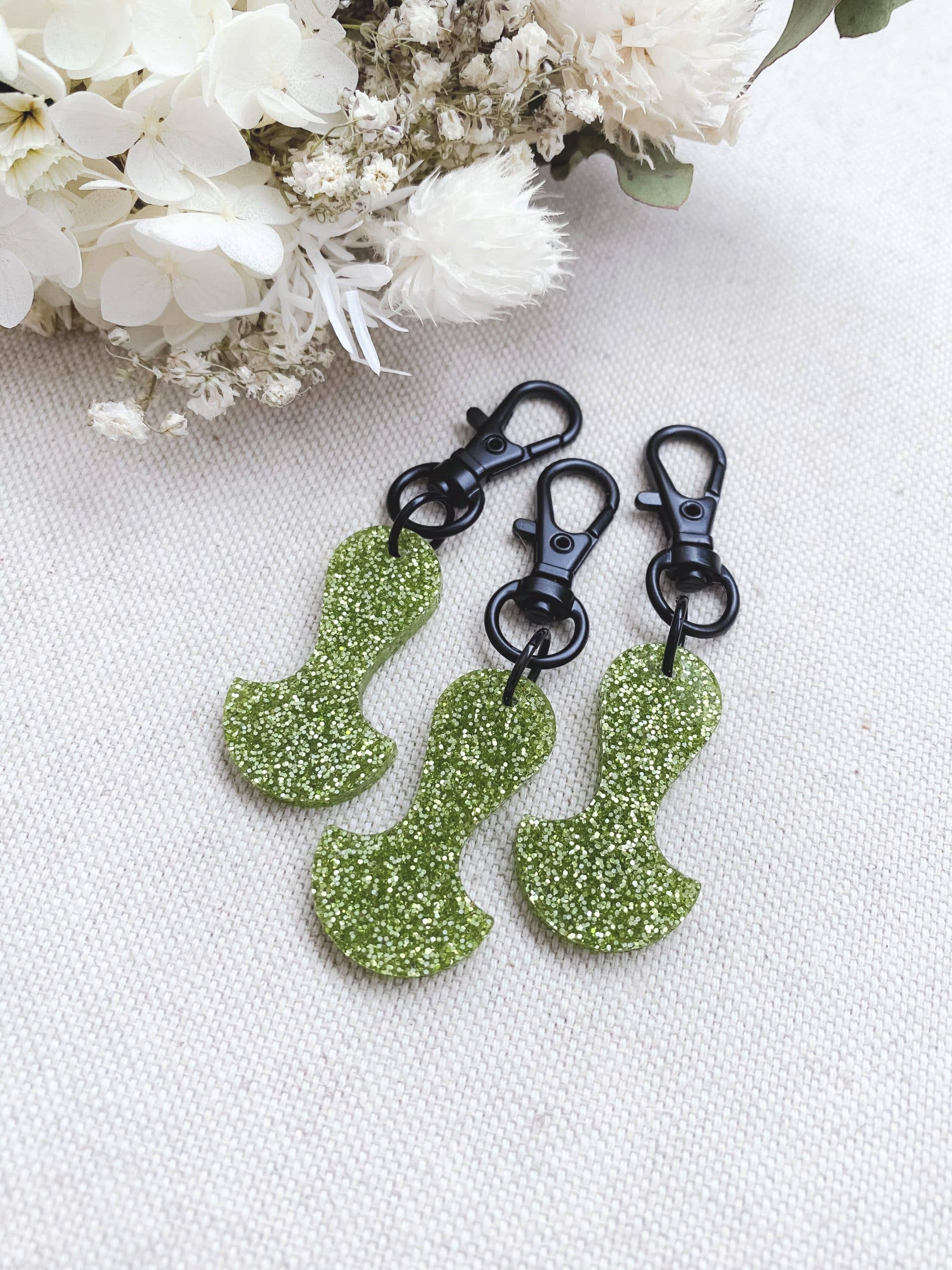 Chuckle & Wood - Wholesale Keychain – Women's - Trolley Tokens - Glitter33