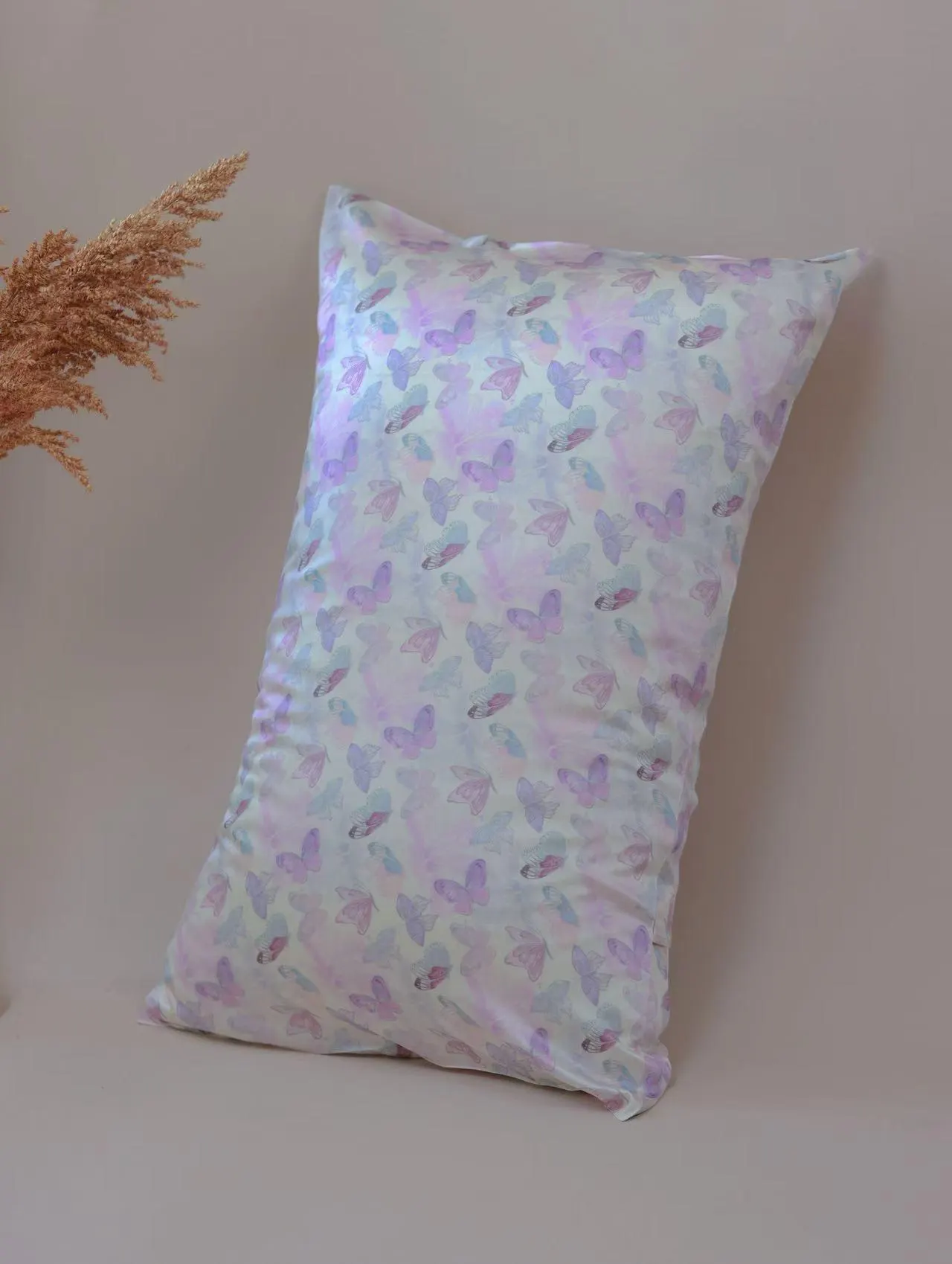 Lian Collection - Wholesale Bedding pillowcase/sham - Butterfly Mulberry Silk Pillowcase with Scrunchie2